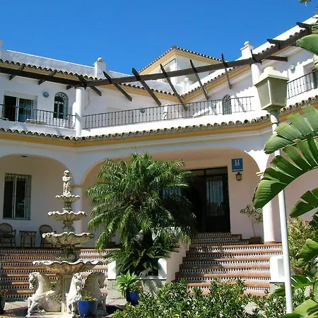 Pinos
