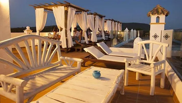 Pinos Πανσιόν Zahora